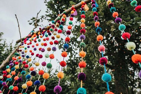 Back Garden Wedding, Rustic Wedding Decorations, Tafel Decor, Boda Mexicana, Rainbow Wedding, Tipi Wedding, Bright Wedding, Festival Wedding, Back Garden