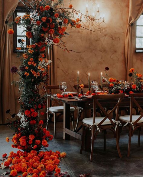 Disney Princess Themed Wedding, Mexican Table Setting, Mexico City Wedding, Dark Romantic Wedding, Gothic Wedding Theme, Orange Wedding Themes, Witch Wedding, Jasmine Wedding, Mexican Themed Weddings