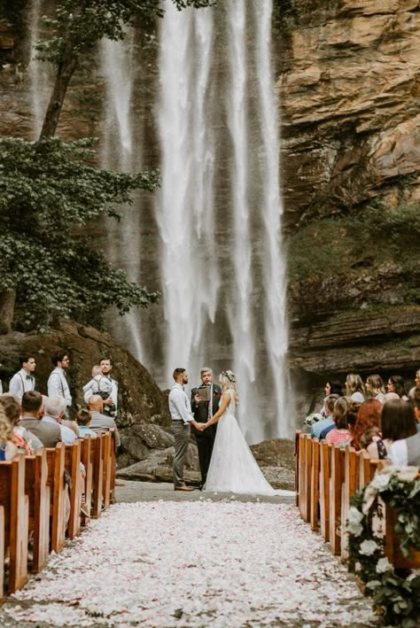 Incredible Waterfall Wedding in Toccoa, GA | Savannah Mountain Wedding Photos, Unique Destination Wedding, Waterfall Wedding, Country Barn Weddings, Barn Wedding Decorations, Destination Wedding Locations, Grace Loves Lace, Wedding Goals, Wedding Cake Designs