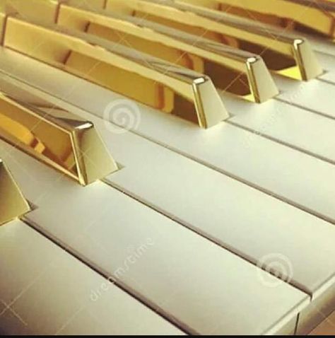 Piano Crafts, Group Piano Lessons, Painted Pianos, Piano Lessons For Beginners, Piano Design, White Piano, Piano Art, Grand Pianos, Baby Grand Pianos