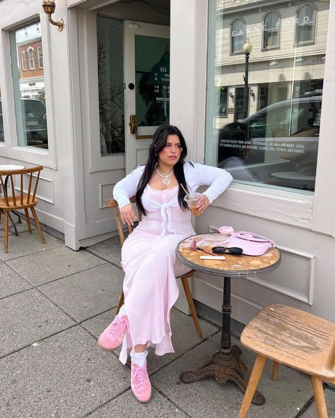 the usual iced latte run 🤍🎀🌸 . spring outfit, girly things, pink aesthetic, pinterest aesthetic, pinterest girl, girly aesthetic, balletcore, pinterest inspired, that girl, pink Pilates princess, coquette, trending outfits, spring style, simple outfit, girly outfit, Pink Outfits Curvy, Aesthetic Balletcore, Coquette Fits, Pink Girly Outfits, Cute Feminine Outfits, Chubby Girl Outfits, Princess Coquette, Venus Sign, Outfits Bonitos