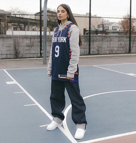 Danie Sierra, Basketball Jersey Outfit, Cheap Streetwear, Fashion Overalls, Basketball Game Outfit, Jersey Fashion, Frock Fashion, Long Frock, Fashion 80s