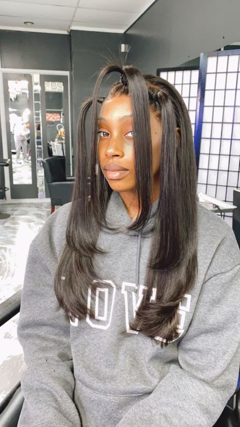 90’s hairstyle black girl 90s Frontal Hairstyles, Old School Black Hairstyles, Early 2000s Hairstyles Black Women, 2000s Hairstyles Black Women, 00s Hairstyles, Early 2000s Hairstyles, Old School Hairstyles, Black Hair 90s, Space Hair