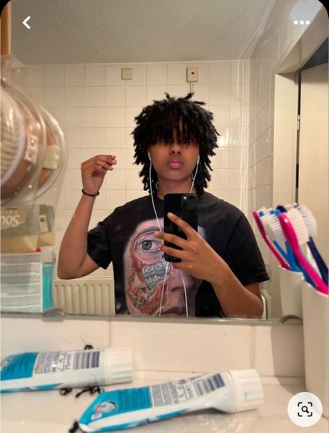 Dreadlocks Men, Mens Dreads, Short Dreads, Cute Dreads, Dreadlock Hairstyles For Men, Short Locs Hairstyles, Dreads Styles, Pelo Afro, Men Haircut