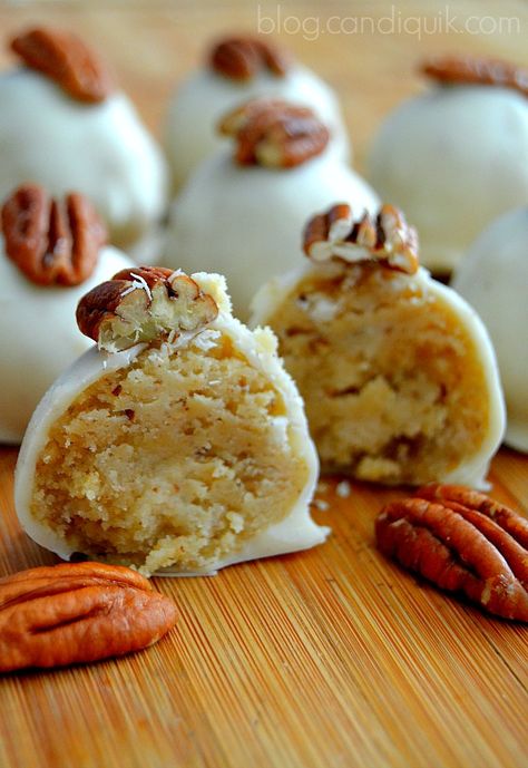 Pecan Truffles, Pecan Pie Truffles, Candy Truffles, Pecan Pie Recipe, Pecan Recipes, Truffle Recipe, Cake Truffles, Homemade Candies, Pecan Pie