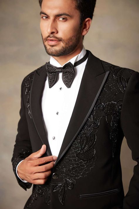 Floral Tuxedo, Embroidered Tuxedo, Indian Wedding Suits Men, Designer Tuxedo, Best Wedding Suits, Black Blazer Men, Wedding Dresses Men Indian, Fashion Models Men, Black Suit Wedding