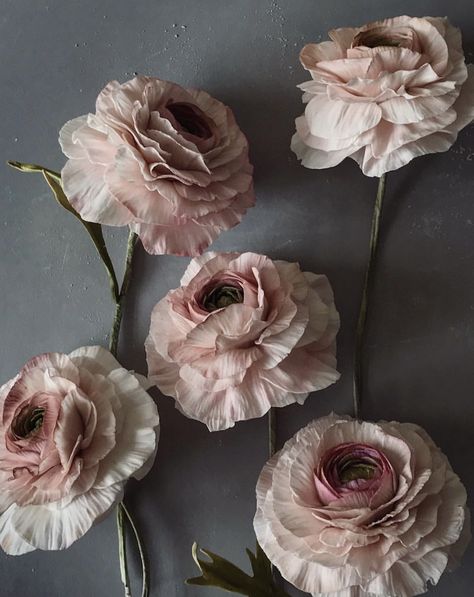 Rose Flower Design, Banana Blossom, Flower Artists, Muted Pink, Flower Inspiration, Colour Inspiration, Grey Colour, Sugar Flowers, Ranunculus