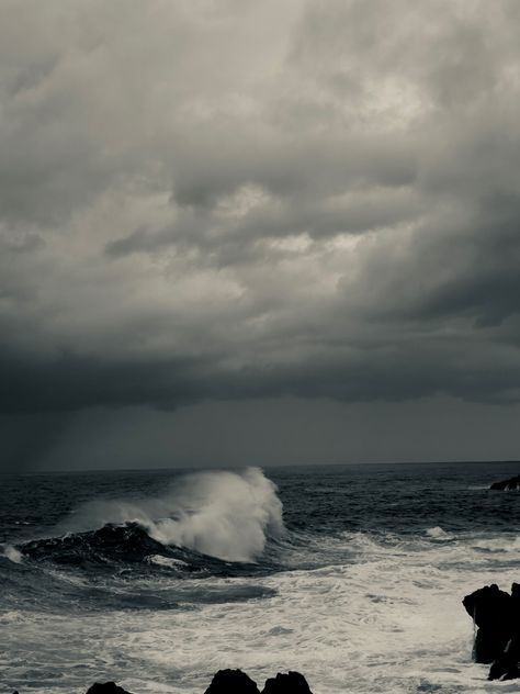 Atlantic ocean Mid Atlantic Aesthetic, Dark Sea, Dark Ocean, Atlantic Ocean Aesthetic, Gothic Ocean Aesthetic, Mysterious Ocean Aesthetic, North Atlantic Ocean, Deep Ocean Photography Dark, Pacific Ocean And Atlantic Ocean