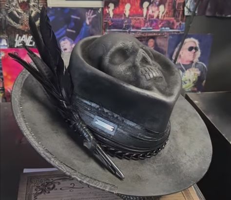 Gothic Cowboy Hat, Gothic Hats, Gothic Cowboy, Swag Hats, Character Clothes, Hat Aesthetic, Male Character, Hat Ideas, Art Diary