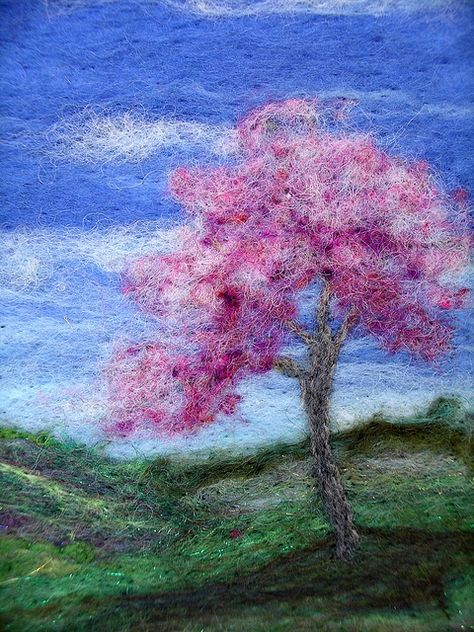 landscape 057 by pdlugos on flickr Felted Landscapes, Tovad Ull, Baby Mobil, Wet Felting Projects, Needle Felting Diy, Wool Felt Projects, Felt Tree, Pink Tree, Felt Pictures