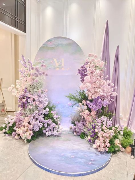 Wedding Hall Entrance Decorations, Dekorasi Wedding, Lavender Wedding Theme, Wedding Background Decoration, Dream Wedding Decorations, Wedding Planning Decor, Wedding Backdrop Design, Wedding Design Decoration, Lilac Wedding