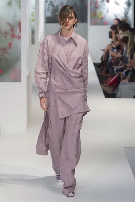 Preen by Thornton Bregazzi Spring 2018 Spring Ready To Wear, Thornton Bregazzi, Preen By Thornton Bregazzi, Fashion Week 2018, Fashion Project, Lovely Clothes, Fashion Show Collection, Vogue Paris, Work Fashion