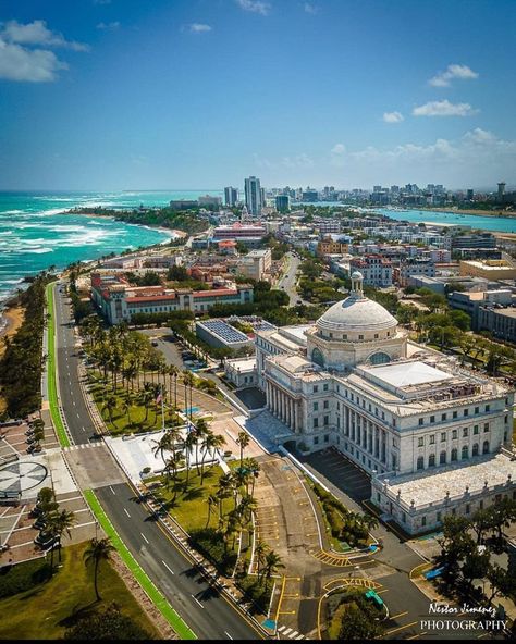 Puerto Rico 🇵🇷 on Instagram: “En mi Viejo San Juan, mi lugar favorito 😍 ¿ Cual es el tuyo!? 📷 @enalgunlugardepuertorico 🇵🇷 #puertoricocompartetuisla #viejosanjuan…” Viejo San Juan Puerto Rico, Puerto Rico Trip, Puerto Rico History, San Juan Puerto Rico, Cemetery, Great Places, Puerto Rico, Paris Skyline, Wallpapers