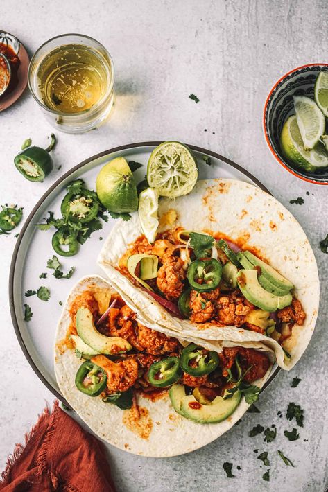 Cauliflower Al Pastor, Al Pastor Sauce, Marinated Cauliflower, Tasty Tacos Recipe, Al Pastor Tacos, Burrito Recipes, Pastor Tacos, Packed Meals, Vegetarian Foods