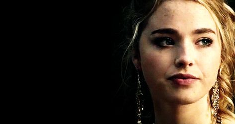 Freya Mavor The White Queen, Freya Mavor Gif, Freya Mavor, Elizabeth Of York, Celaena Sardothien, Chica Cool, Targaryen Aesthetic, Harry Potter Fanfiction, Mary I