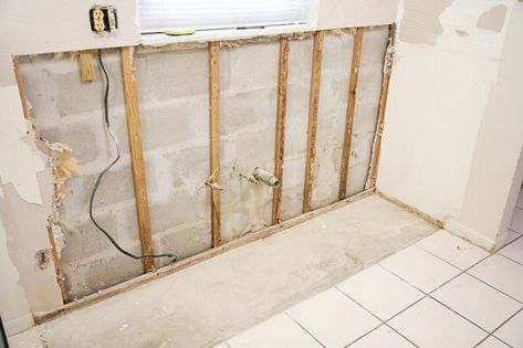 How to Repair Water Damaged Drywall Step by Step Residential Plumbing, Water Damage Repair, Cleaning Mold, Drywall Repair, Flood Damage, Mold Remediation, Waterproofing Basement, Diy Sprays, Basement Renovations