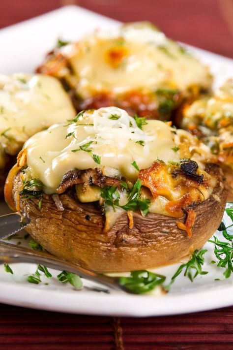 Longhorn Steakhouse stuffed mushrooms copycat recipe - Munchyesta Stove Top Stuffed Mushrooms, Longhorn Steakhouse Stuffed Mushrooms, Stuffed Mushrooms Longhorn Recipe, Smoked Stuffed Mushrooms, Longhorn Stuffed Mushrooms Recipe, Longhorn Copycat Recipes, Steakhouse Sides, Mushroom Side Dish Recipes, Stuff Mushrooms