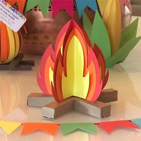 Camping Party, Camping Theme, Christmas Fireplace, School Decorations, Church Decor, Christmas Crafts Diy, School Crafts, Diy Inspiration, Preschool Crafts