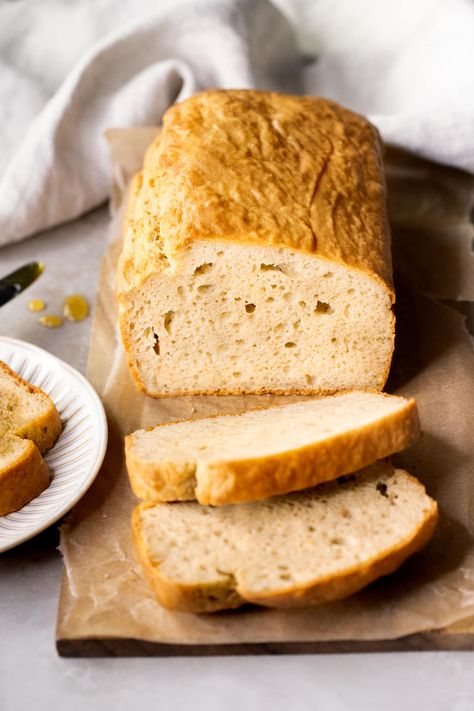 Easy Beer Bread Recipe, Easy Beer Bread, Honey Beer Bread, Beer Bread Easy, Buckwheat Bread, Beer Bread Recipe, Peanut Butter Bread, Butter Bread, Clam Recipes