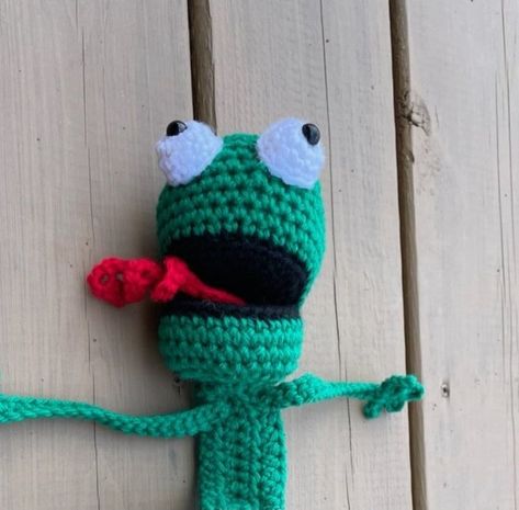 How to Beautiful Crochet Door Stopper Design || Handmade Crochet Doorstop Crochet Door Stopper, Doorstop Pattern Free, Goat Stuffed Animal, Crochet Frog Pattern, Doorstop Pattern, Frog Crochet, Frog Pattern, Frog Frog, Crochet Frog