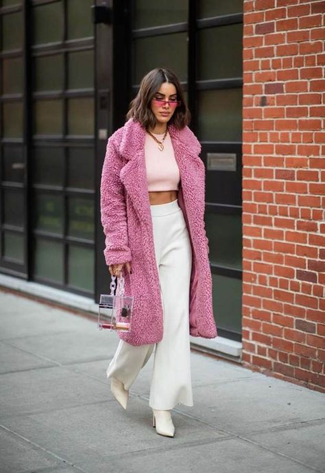 Pink Teddy Coat Outfit, Pink Coat Street Style, Pink Coat Outfit Winter, Pink Coat Outfit, Pink Teddy Coat, Coat Outfit, Pink Coat, Jonathan Simkhai, Coat Outfits