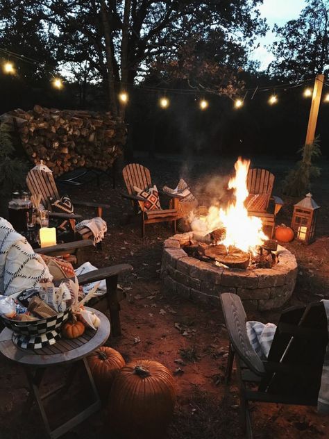 Turn Your Outdoor Space Into a Cosy Haven This Autumn / Winter Outside Cozy Area, Fire Pit Blankets, Fire Pit Astetic, Winter Fire Pit Ideas, Fire Pit Photoshoot, Fire Pit Aesthetic, Winter Fire Pit, Unique Fire Pit Ideas, Fire Pit Pictures