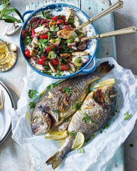 Fattoush salad with chargrilled sea bream Sea Bream Recipes, Dinner Party Mains, Whole Fish Recipes, Bbq Fish, Pescetarian Recipes, Fattoush Salad, Roast Fish, Perfect Dinner Party, Sea Bream