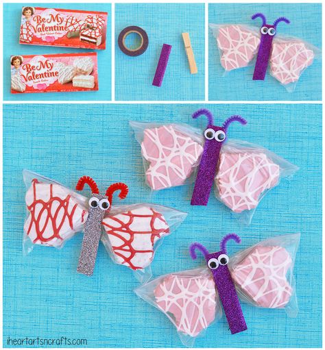 Valentines Class Treats, Cakes Butterfly, Ideas For Snacks, Valentine Snack, Little Debbie Snack Cakes, Cake Butterfly, Kindergarten Valentines, Valentines Snacks, Snack Cakes