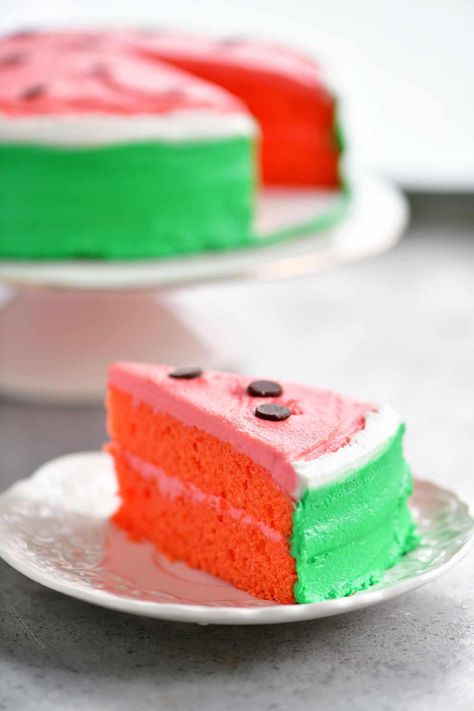 Watermelon Cake Recipe Watermelon Cake Recipe, Watermelon Salsa Recipe, White Buttercream Frosting, Gunny Sack, Cake Wraps, Watermelon Cake, Watermelon Recipes, White Cake Mixes, Best Dessert Recipes