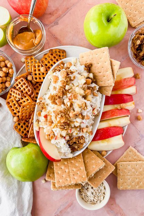 Cream Cheese Caramel Apple Dip, Shareable Desserts, Caramel Apple Dip Recipe, Apple Brown Sugar, Best Dip Recipes, Caramel Apple Dip, Apple Cinnamon Rolls, Sugar Cookie Mix, Brown Sugar Cookies