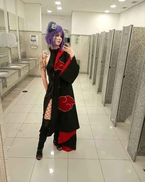 Akatsuki Halloween Costume, Itachi Cosplay Female, Anime Cosplay Ideas Female, Cosplay Female Ideas, Naruto Cosplay Female, Akatsuki Costume, Tobi Cosplay, Akatsuki Konan, Konan Cosplay