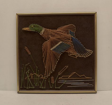 #MidCentury Mallard Duck String Art #Geometric at #RuthHannas Cave Water, String Art Wall, 4h Ideas, Duck Crafts, Brown Flannel, String Art Patterns, String Art Diy, Smart Ideas, Art Patterns