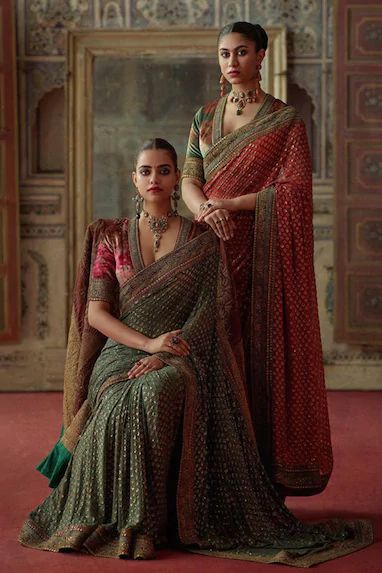 Destination Wedding Outfits, Sabyasachi Sarees, Designer Sarees Wedding, Indian Sari Dress, Wedding Lehengas, Bridal Lehenga Collection, Indian Saree Blouses Designs, Indian Fashion Saree, Traditional Indian Outfits