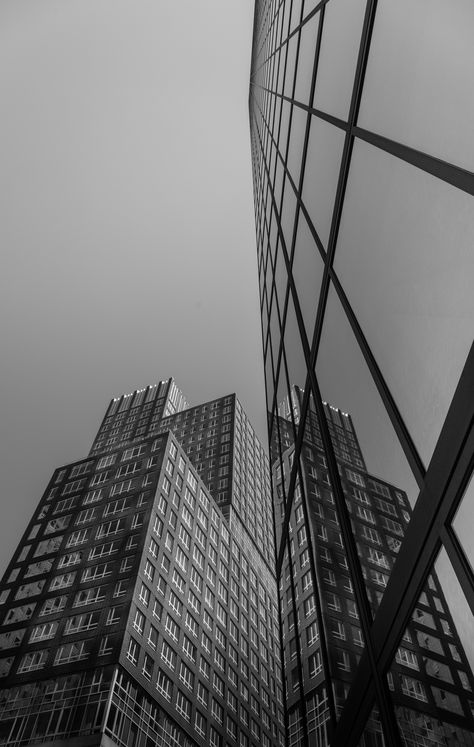 Building Astethic, Black And White Business Aesthetic, Black And White Architecture Photography, Grey Building, Black And White Architecture, Architecture Pictures, Luxury Building, Black Architecture, Black And White Building