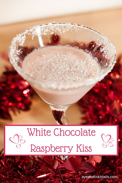 White Chocolate Raspberry Kiss is a perfect Valentine's Day cocktail blend of white chocolate and raspberry flavors. New Years Eve Drinks, White Chocolate Liqueur, White Chocolate Shavings, Chocolate Liqueur, Vanilla Vodka, White Chocolate Raspberry, Martini Recipes, Alcohol Drink Recipes, Chocolate Shavings