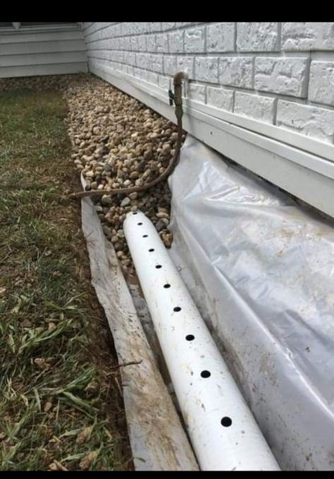 Ground Drainage Ideas, House Drainage Ideas Landscaping, Underground Drainage System, Basement Drainage System, Walkway Drainage Ideas, Gutter Extension Ideas, Outdoor Drainage Ideas, Garden Drainage Solutions, Patio Drainage Solutions