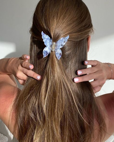 Butterfly Accessories, Lavender Colour, Emi Jay, Lavender Hair, Butterfly Hair Clip, Butterfly Clips, Butterfly Hair, Lavender Color, New Hair