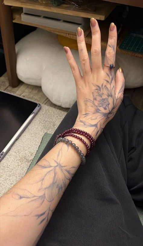 Tattoo Leaf Arm, Forearm Rose Tattoo Women, Under Arm Tattoo For Women, Arm Piece Tattoo Women, Nature Arm Sleeve Tattoos, Stars On Hand Tattoo, Nature Hand Tattoo, Flower Hand Tattoos For Women, Leaf Wrist Tattoo