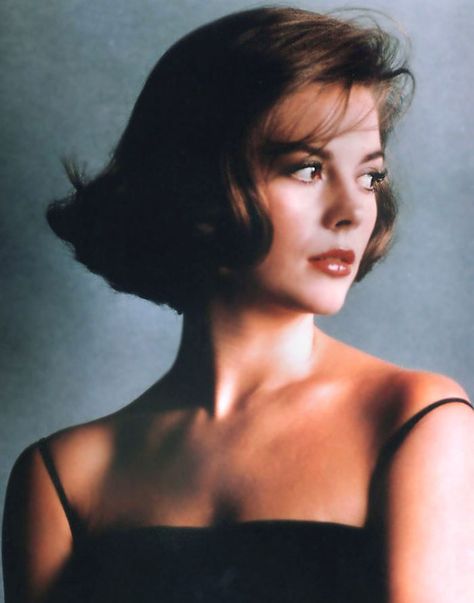 Isabella Rossellini, Splendour In The Grass, Natalie Wood, Elizabeth Hurley, Raquel Welch, Actrices Hollywood, Cindy Crawford, Photo On Wood, 인물 사진