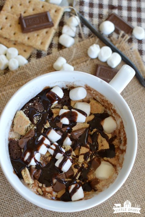 mug cake recipes Dessert Smores, Cake In A Mug, Microwave Dessert, Mug Cake Recipe, Chocolate Mug Cake, Smores Cake, Mug Cake Microwave, Decadent Chocolate Cake, Chocolate Mug Cakes