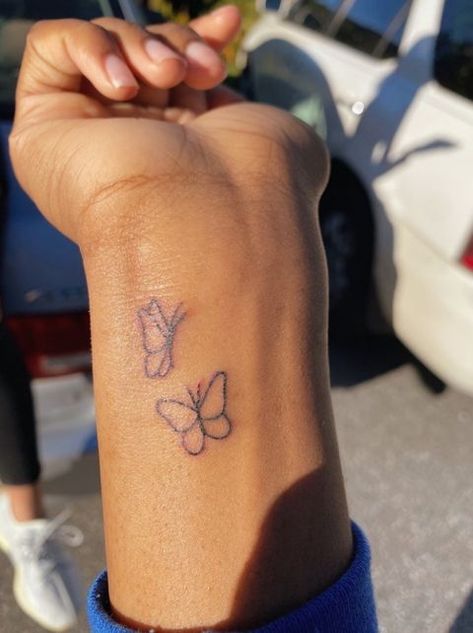 Dr Tattoo, Two Butterflies, Muster Tattoos, Petite Tattoos, Cute Tiny Tattoos, Pretty Tattoos For Women, Dope Tattoos For Women, Butterfly Tattoos, Stylist Tattoos