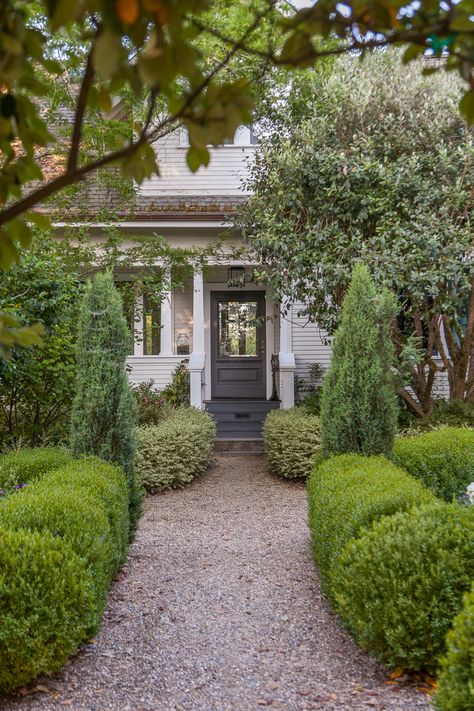 Boxwood Landscaping, Walkway Design, Front Walkway, Victorian Farmhouse, Exterior Renovation, Front Landscaping, Backyard Spaces, Maine House, Dream Garden