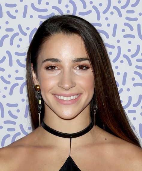 Aly Raisman Just Called Out A TSA Agent Who Body-Shamed Her Muscles+#refinery29 Aly Raisman Swimsuit, Aly Raisman Sports Illustrated, Aly Raisman Photos, Gymnastics Problems, Danielle Brooks, Jordyn Wieber, Aly Raisman, Nastia Liukin, Shawn Johnson