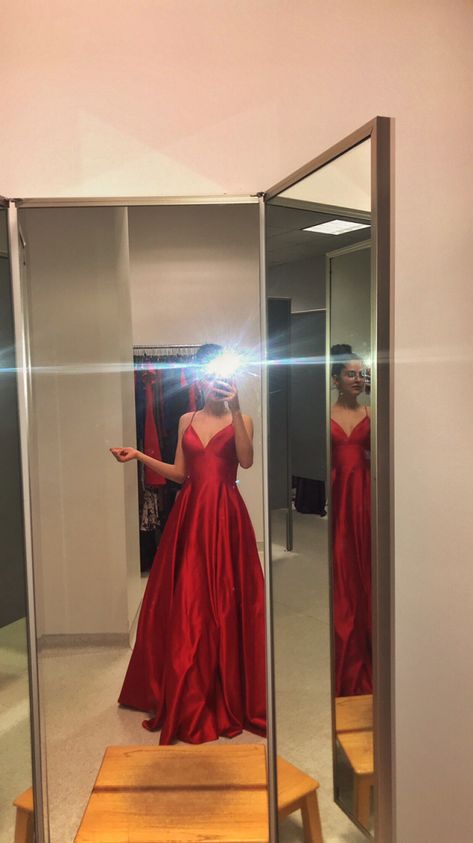 Fancy Dresses Red, Red Prom Looks, Red Silk Prom Dress, Red Ball Dress, Wedding Dinner Dress, Grad Dresses Long, Red Prom Dress Long, Silk Prom Dress, Red Ball Gown