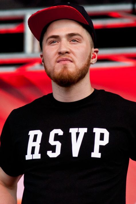 Singer-songwriter Mike Posner recovering from rattlesnake bite  #Fergie #MikePosner Took A Pill In Ibiza, Jack Osbourne, Mike Posner, Famous Tattoo Artists, Kelly Preston, A Pill, R&b Music, Reality Tv Shows, Tv News