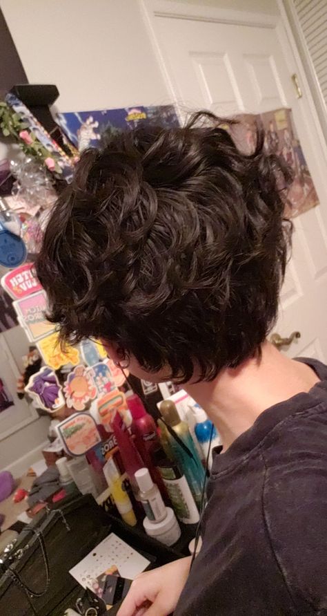 Masculine Haircuts, Trans Boy Haircut, Dream Haircut, Haircut Inspo, Short Grunge Hair, Short Curly Haircuts, Short Wavy, Boys Haircuts, Hairstyles For Round Faces