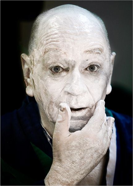 Lindsay Kemp Lindsay Kemp, August Strindberg, Movie Directors, Samuel Beckett, John Singer Sargent, Contemporary Style, Historical Figures, Statue, Google Search