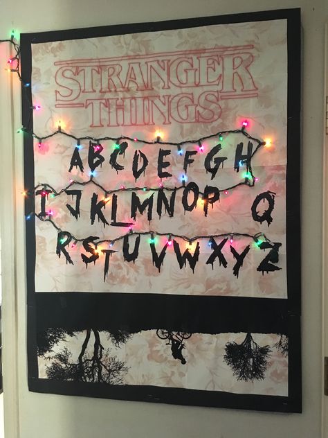 Stranger Things bulletin board Stranger Things Classroom Ideas, Stranger Things Ra Bulletin Board, Stranger Things Classroom Door, Stranger Things Bulletin Board, Stranger Things Window Display, Stranger Things Hallway Decorations, Stranger Things Classroom, Stranger Things Door Decorations, Stranger Things Door