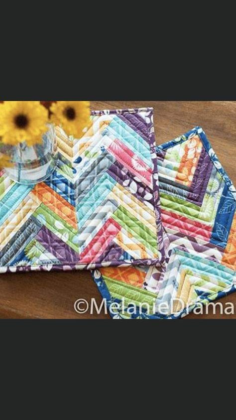 Hot Pads Tutorial, Moda Bake Shop, Quilted Placemats, Mug Rug Patterns, Quilted Potholders, Quilted Gifts, Bake Shop, Mini Quilts, Small Quilts