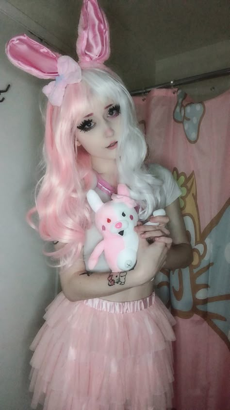 Goth Draculaura, Monomi Danganronpa, Monomi Cosplay, My Melody Cosplay, Ship Cosplay, Angel Devil Csm, Magical Bunny, Wig Styling Ideas, Macaroon Wallpaper